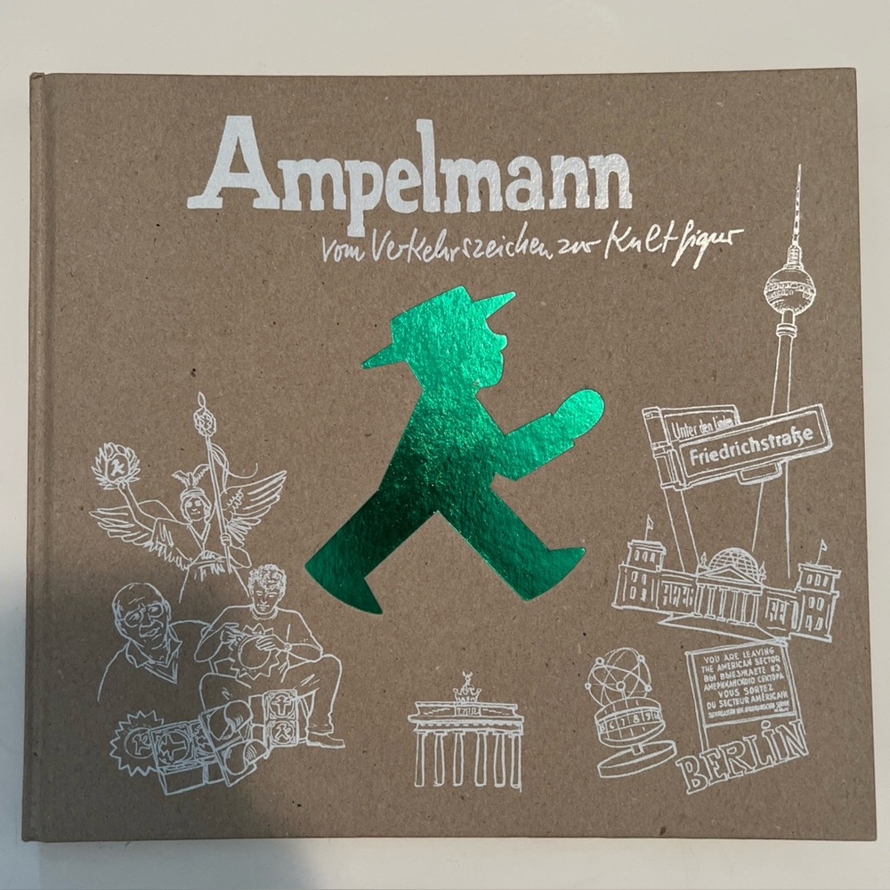 Ampelmann Souvenir art Book East Germany history of Traffic Light Man